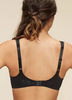 Triumph ’Comfort’ Minimiser Bra -Beachwear Shore Triumph Comfort Minimiser Bra36538706FRSP W01